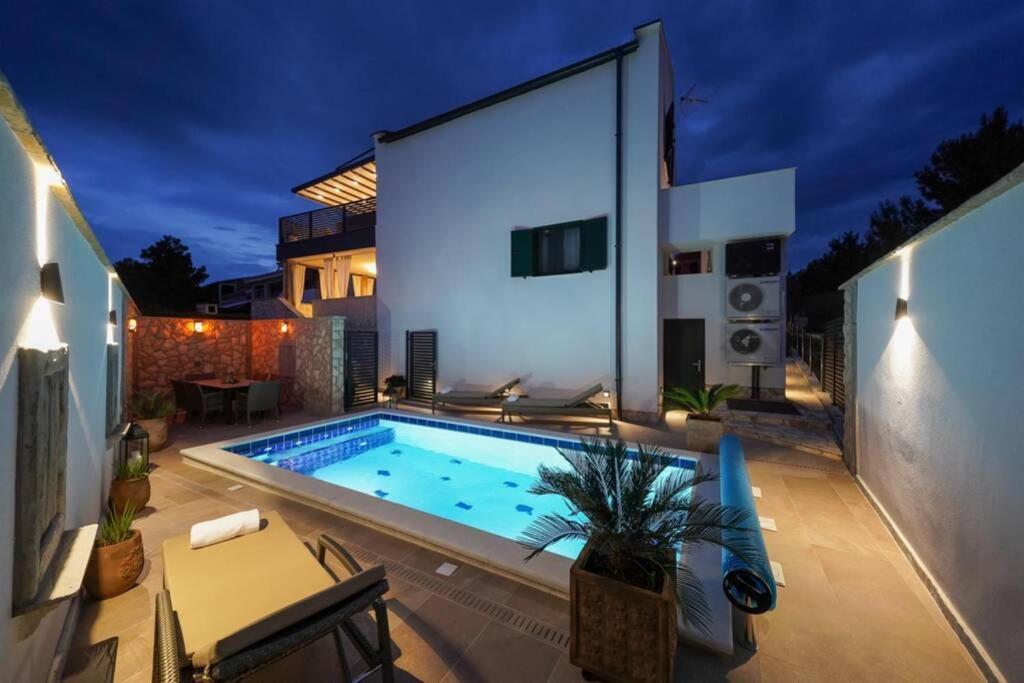 Apartment Vala, 4*, Sea View & Private Heated Pool Pridraga Ngoại thất bức ảnh