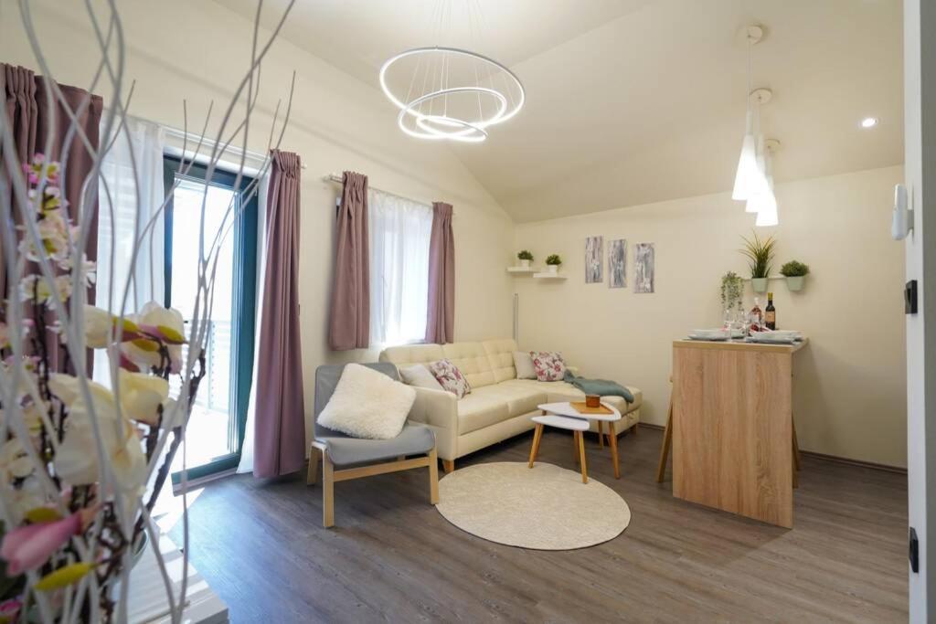 Apartment Vala, 4*, Sea View & Private Heated Pool Pridraga Ngoại thất bức ảnh