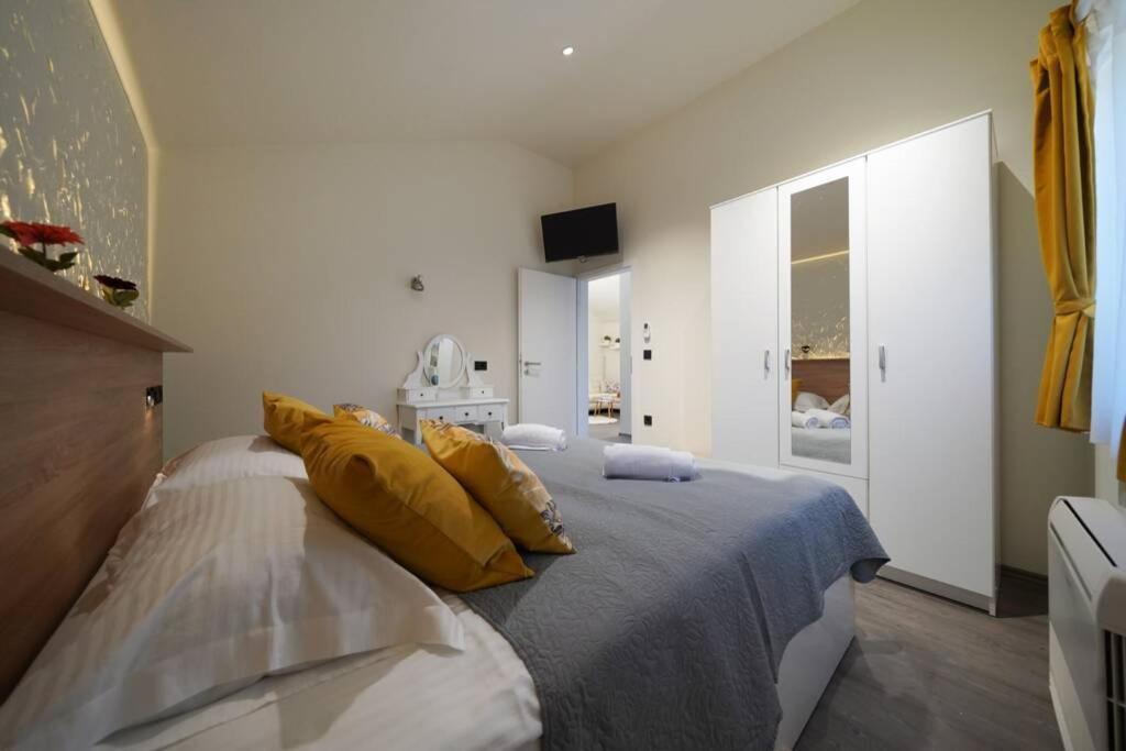 Apartment Vala, 4*, Sea View & Private Heated Pool Pridraga Ngoại thất bức ảnh